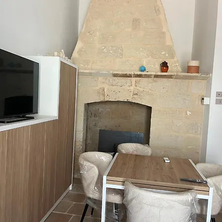 Andrea's House Акая